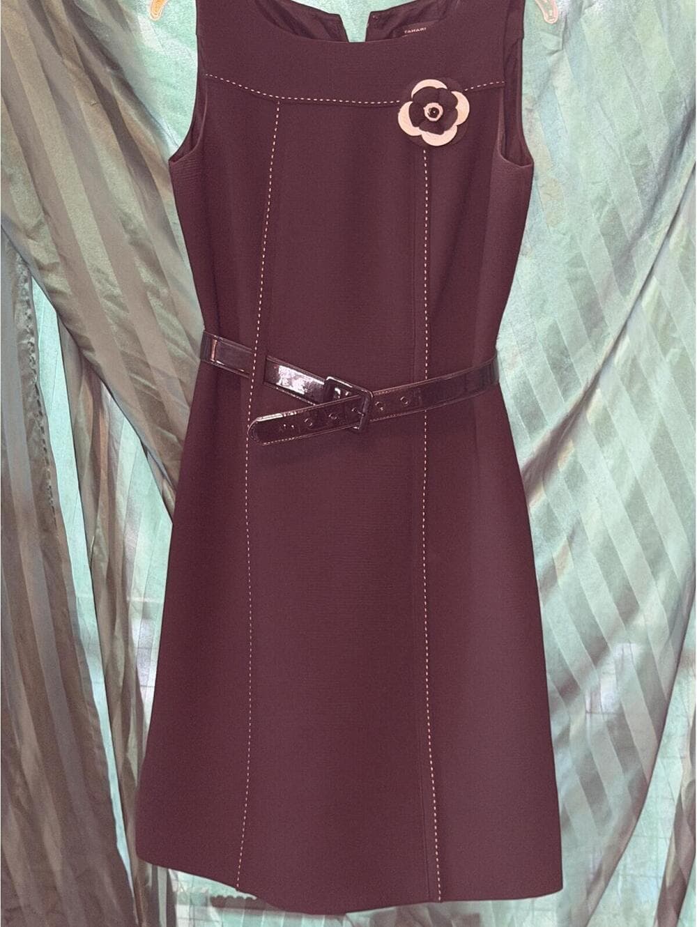 Tahari Sleeveless Black Dress with Belt and Flower Accent - Thumbnail 6