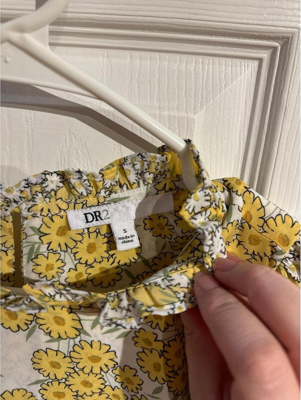 DR2 Yellow Floral Ruffle Sleeve Blouse - Size Small - Thumbnail 4
