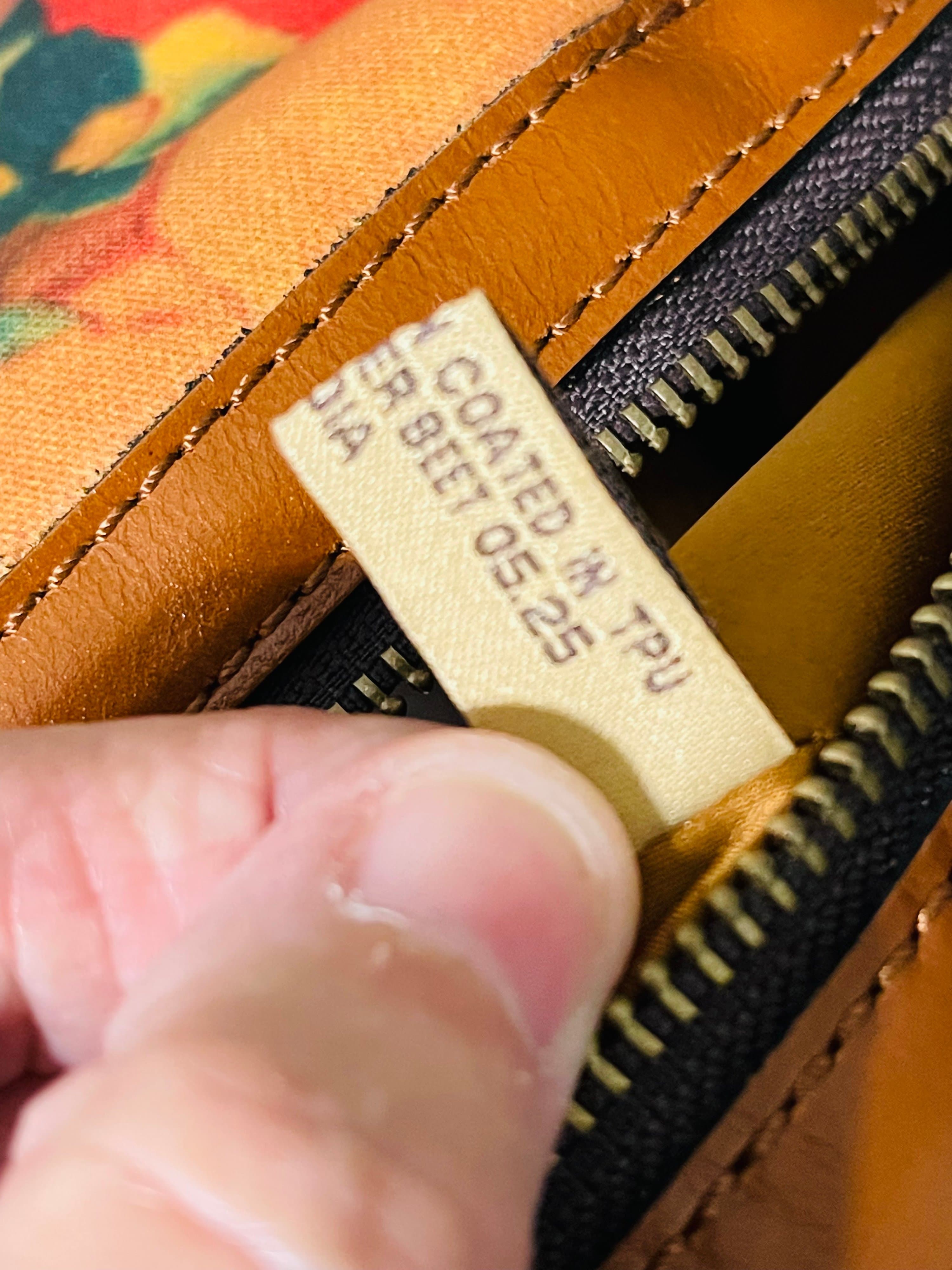 Patricia Nash  Milano Weekender Duffel Bag - Thumbnail 18