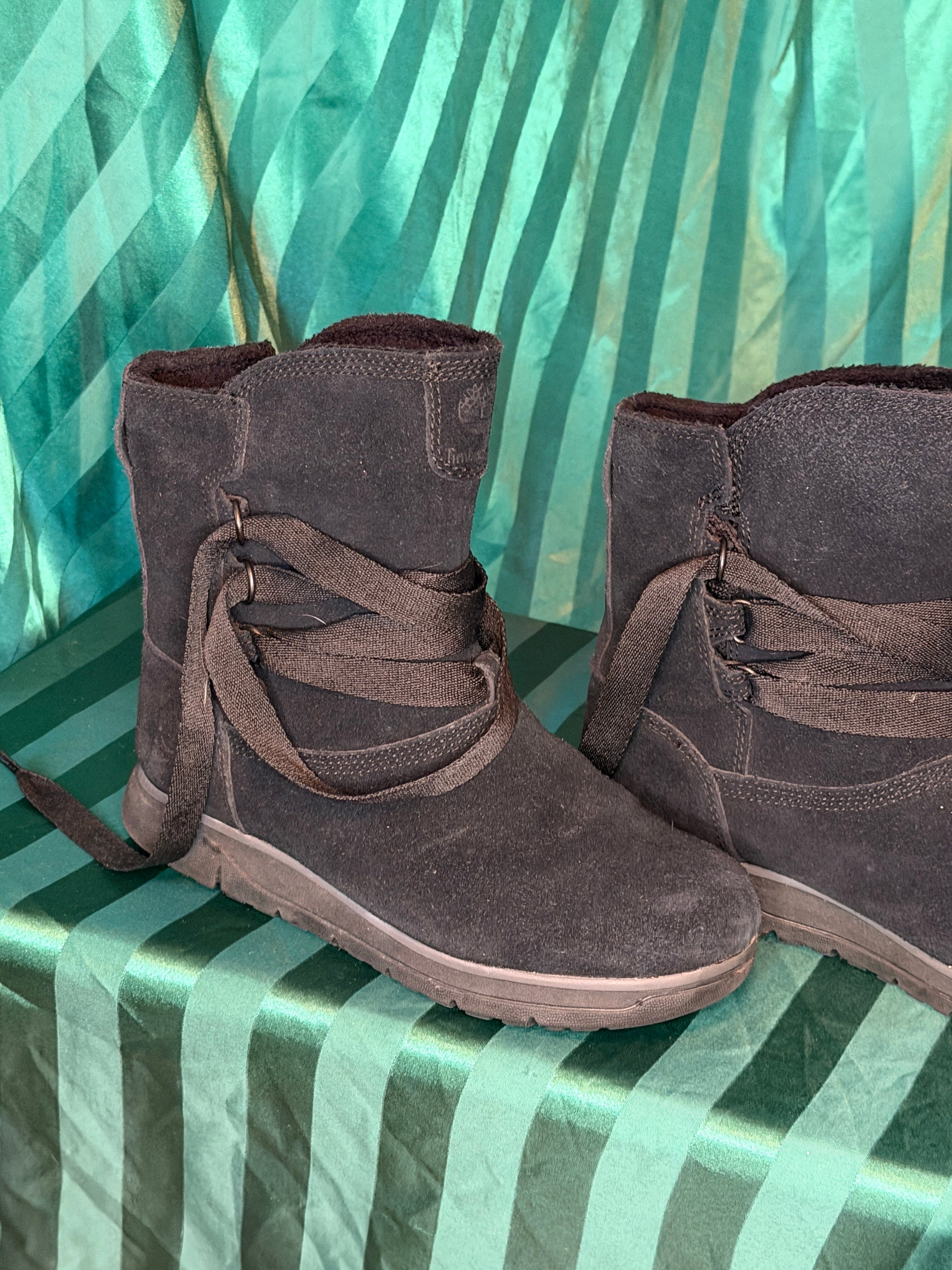 Timberland Black Suede Lace-Up Ankle Boots - Thumbnail 3