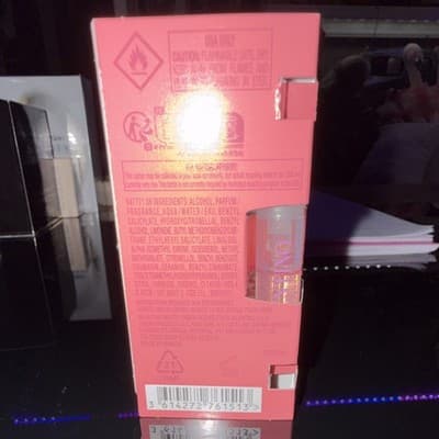 Valentino Born in Roma Eau de Parfum Spray 1.2 ml Sample Size Fragrance - Thumbnail 2