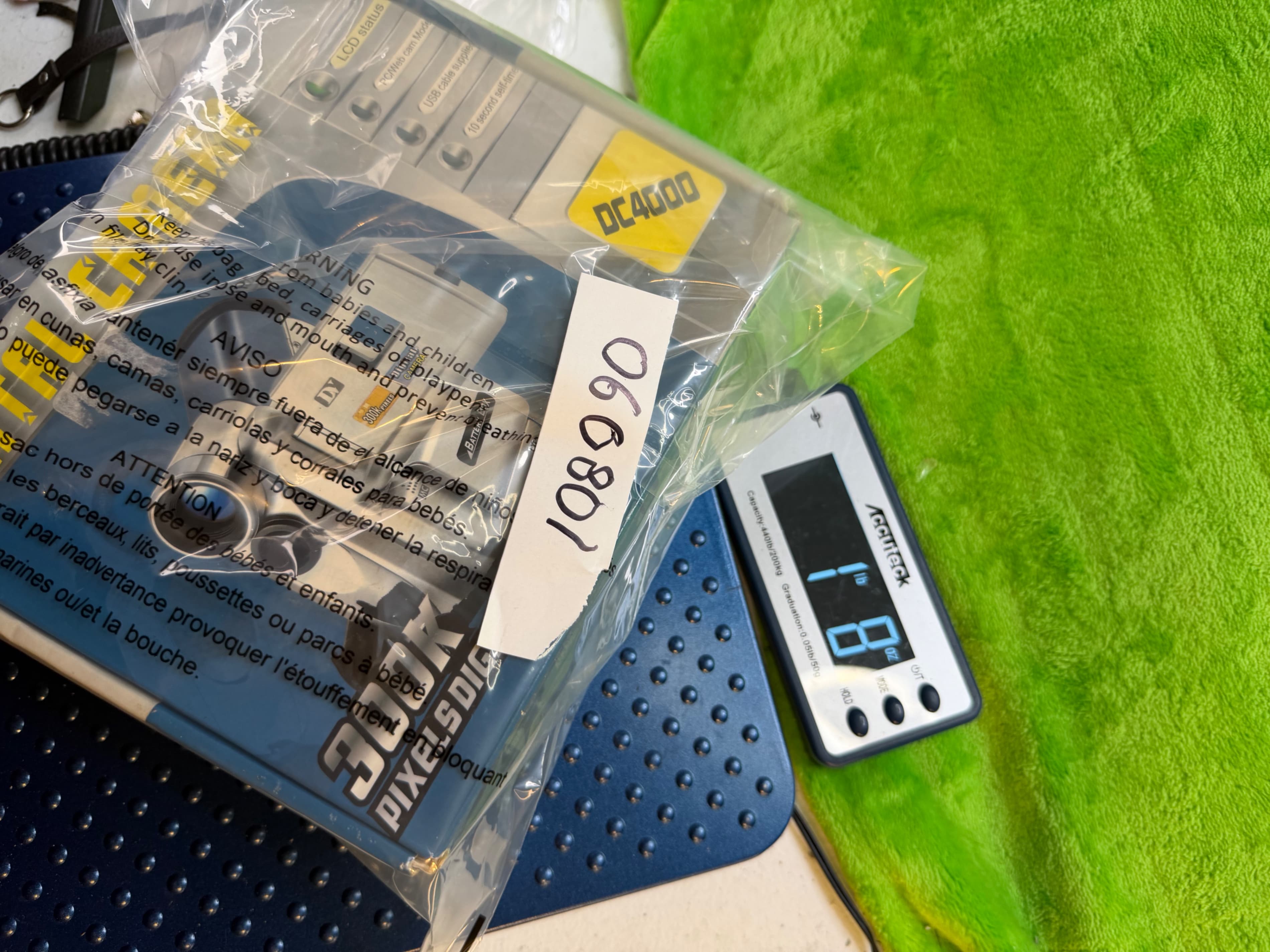 DC4000 300K Pixel Digital Camera CIB w/ Case Manual USB Vtg - Thumbnail 10