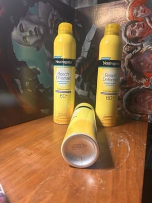 2 New Neutrogena SPF 60 Beach Defense Sunscreen Spray Lotion (8.5 Oz.) Exp 11/25 - Thumbnail 4