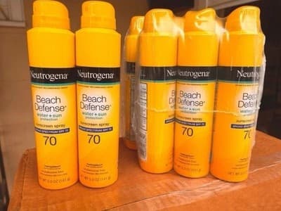 Neutrogena Beach Defense Sunscreen Spray Lotion SPF 70 (5 Oz.) Multi Pack - 2 - Thumbnail 5