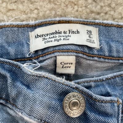 Abercrombie Fitch Curve Love Ultra High Rise Ankle Straight Distressed Women 6R - Thumbnail 2