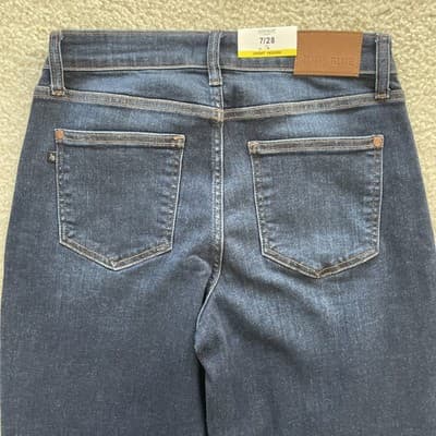 Judy Blue Straight Fit Mid Rise Womens Jeans 7/28 Short New with Tags - Thumbnail 7