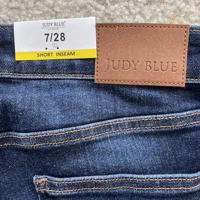 Judy Blue Straight Fit Mid Rise Womens Jeans 7/28 Short New with Tags - Thumbnail 8