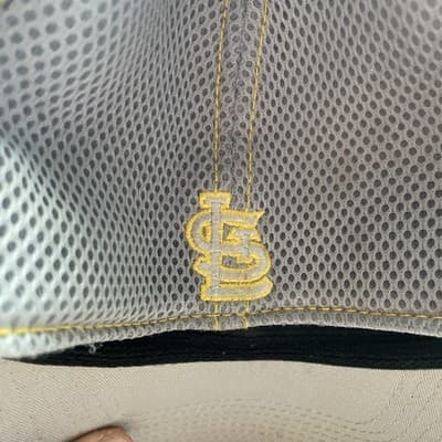 St Louis Cardinals Hat New Era Flex Medium-Large MLB Rare Gray w/ Yellow - Thumbnail 3