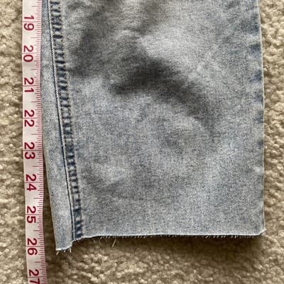 Frye Straight Leg Rough Hem Light Blue Jeans Womens Size 6/28 Preowned Excellent - Thumbnail 4