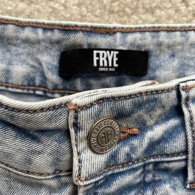 Frye Straight Leg Rough Hem Light Blue Jeans Womens Size 6/28 Preowned Excellent - Thumbnail 2