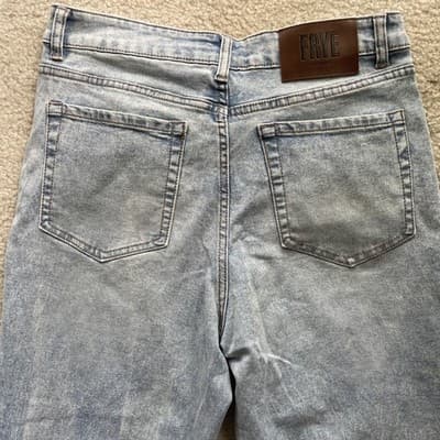 Frye Straight Leg Rough Hem Light Blue Jeans Womens Size 6/28 Preowned Excellent - Thumbnail 7