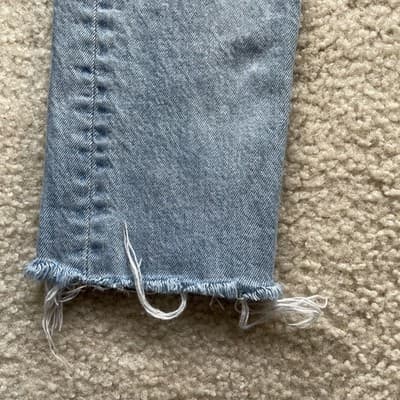 Levis 501 S Skinny Rough Hem Womens 24x28 Preowned Good - Thumbnail 6