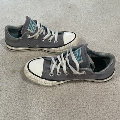Converse All Star Low Canvas Gray Womens Size 6 Preowned - Thumbnail 2