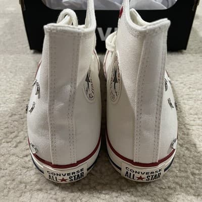 Converse Chuck Taylor High Top Canvas Heart Theme Vintage White Women Size 7 NWB - Thumbnail 2