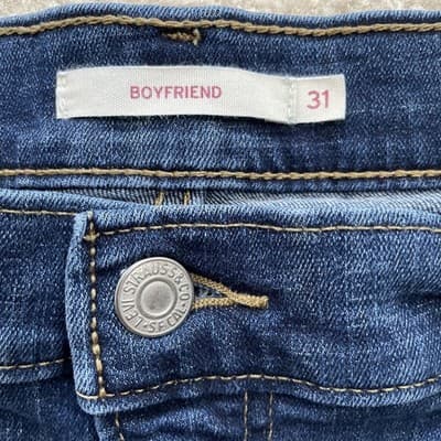 Levis Boyfriend Blue Jeans Tapered Leg Womens Size 31 Preowned - Thumbnail 2