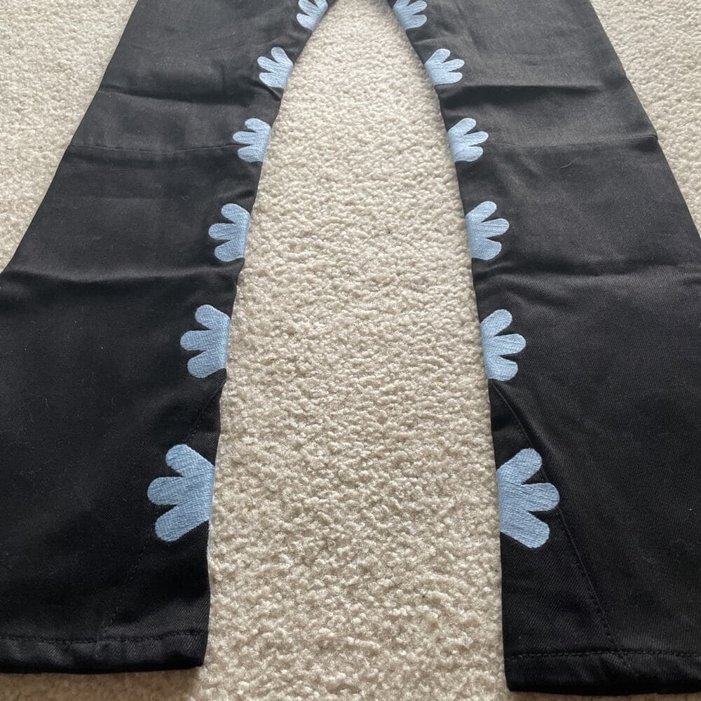 Lost Shadows (LOSTSHDWS) Black Flare Jeans w Blue Flower Embroidery Size 30 NWT - Thumbnail 11