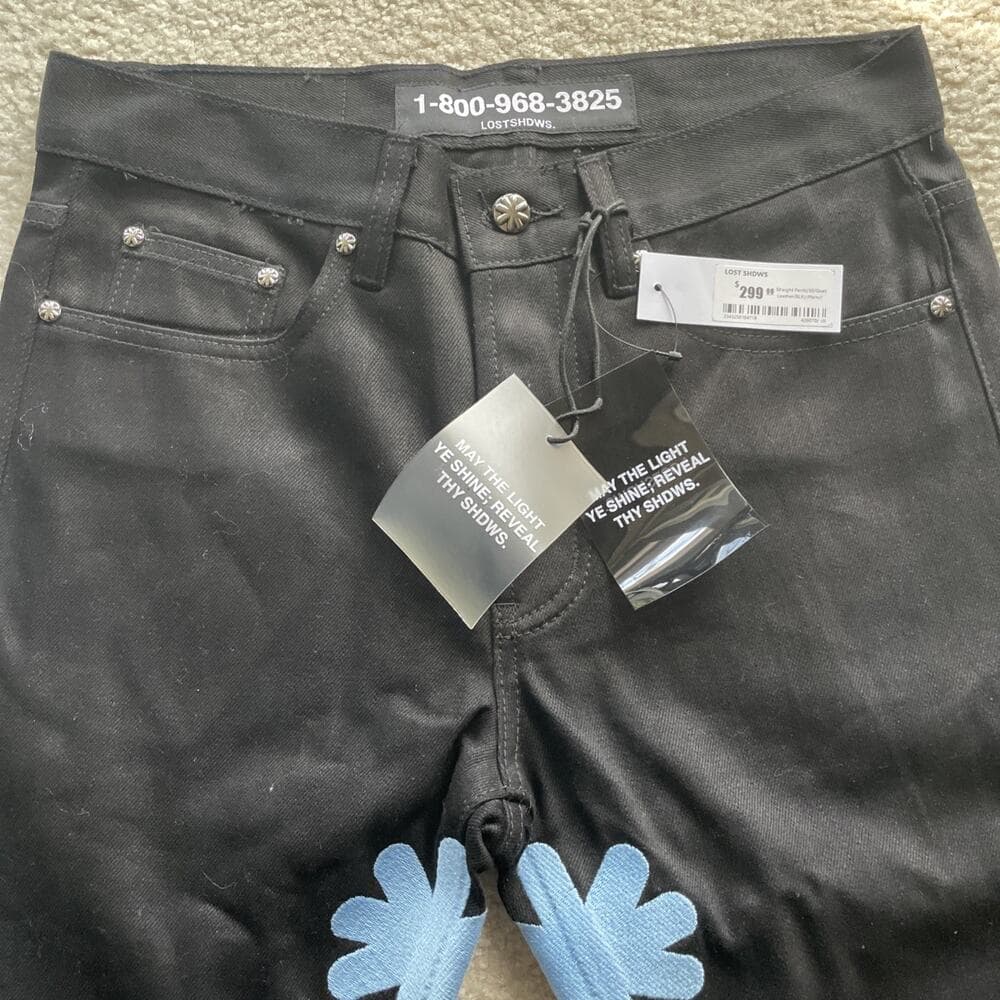 Lost Shadows (LOSTSHDWS) Black Flare Jeans w Blue Flower Embroidery Size 30 NWT - Thumbnail 2