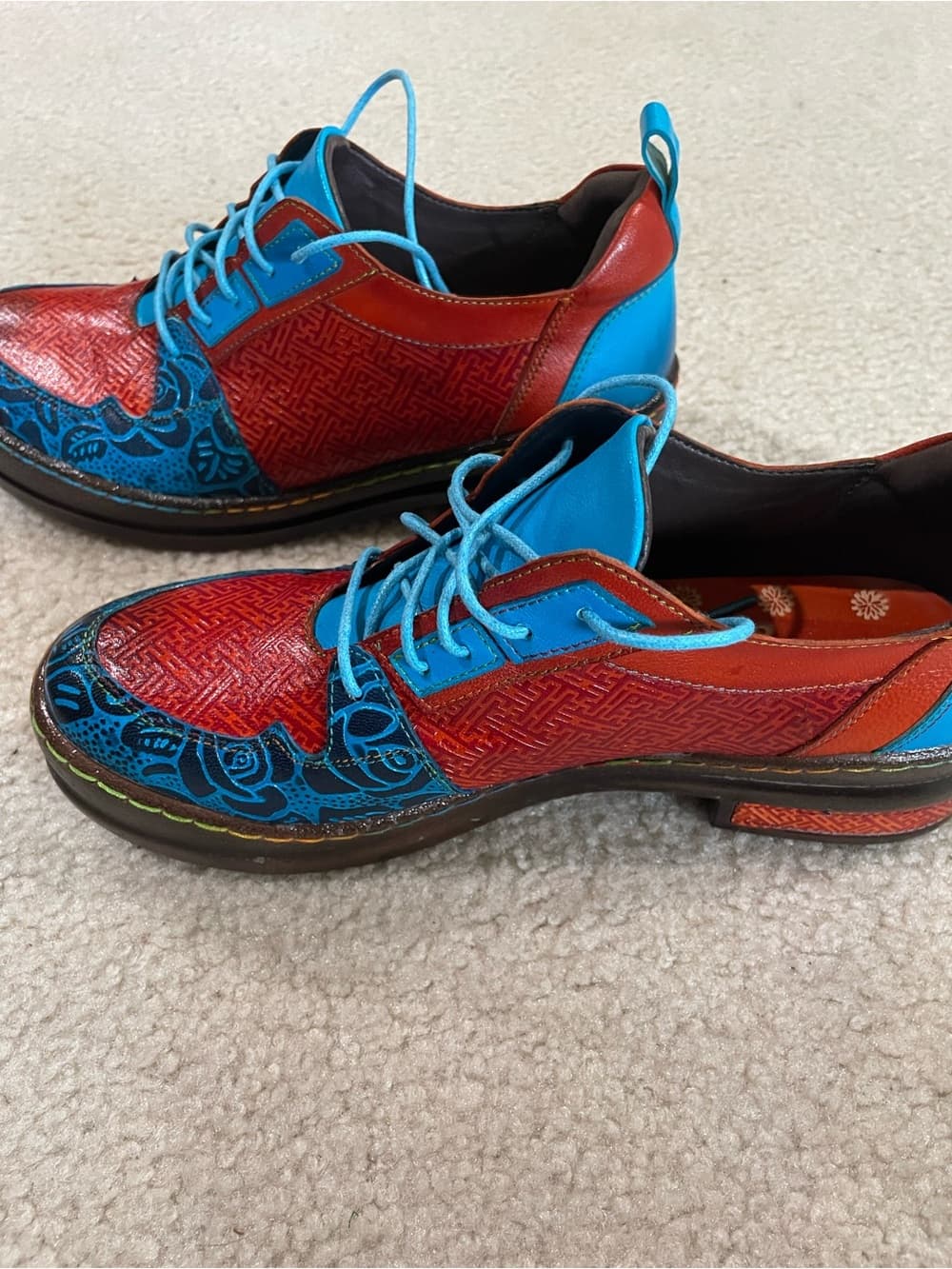 ILIYAH LUCKYIU Women’s Oxford Vibrant Red and Blue Casual Lace-Up Shoes Size 8 - Thumbnail 4