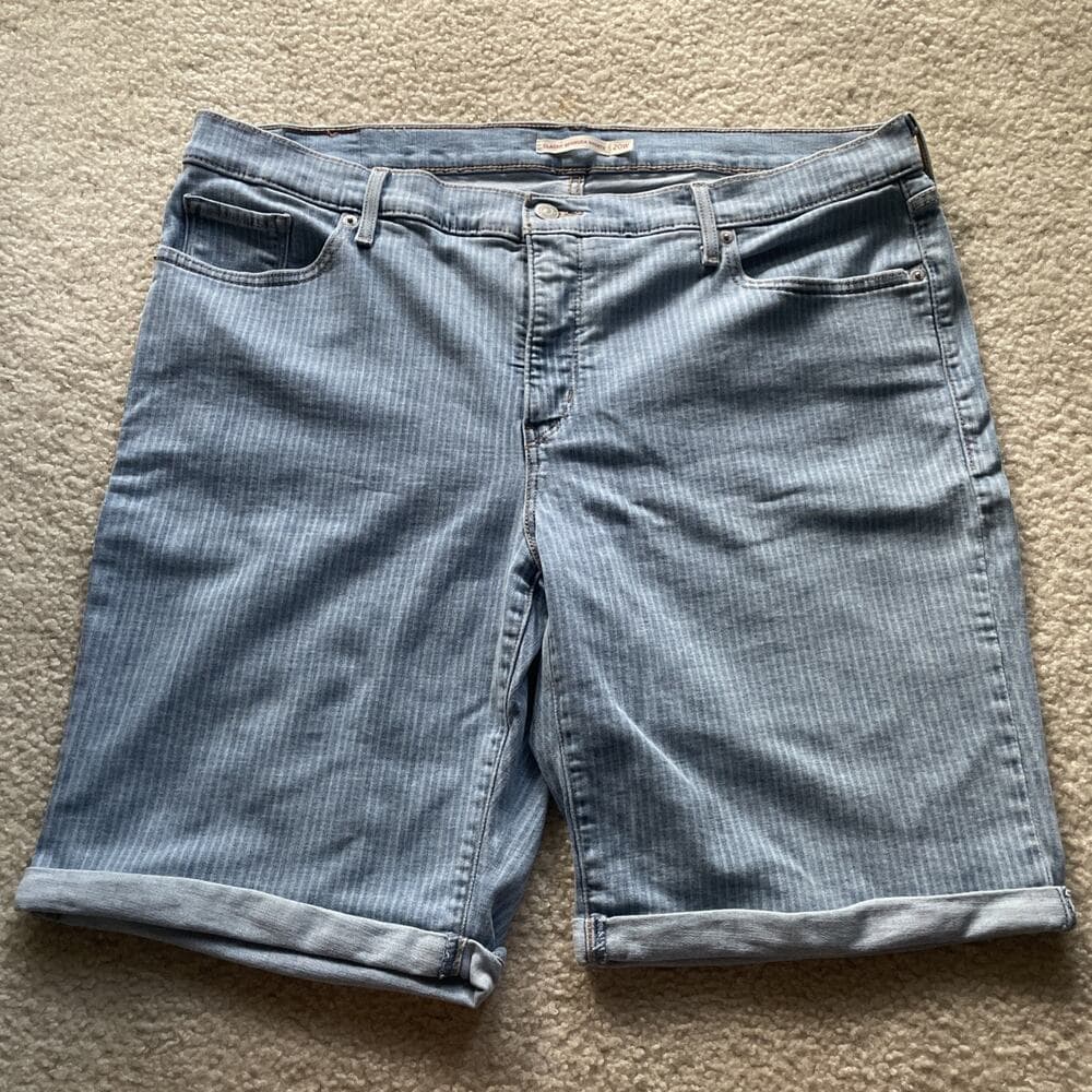 Levis Blue Pinstriped Classic Bermuda Shorts Womens 20W Preowned - Thumbnail 9