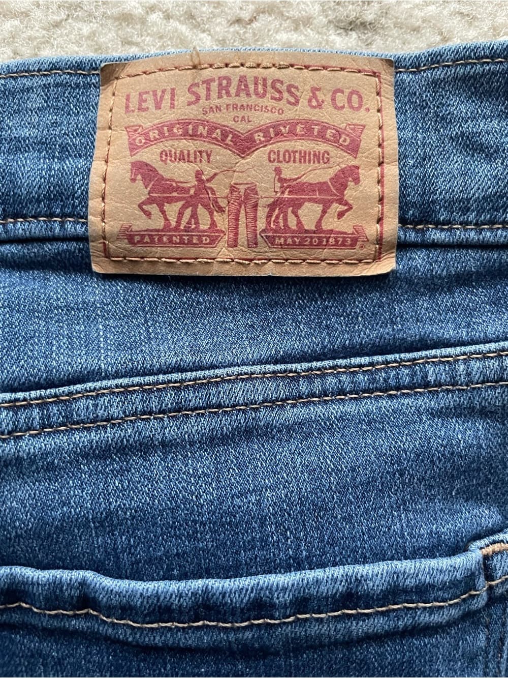 Levi's Classic Crop Ankle Blue Jeans - Women’s Size 8 - Thumbnail 9