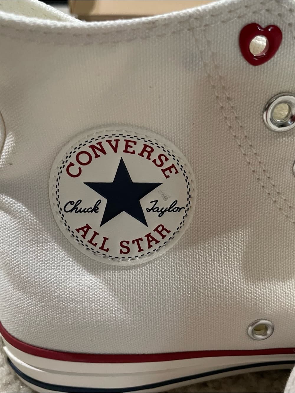 Converse Chuck Taylor Vintage White Heart-Themed Canvas High-Tops Women Size 6.5 - Thumbnail 2