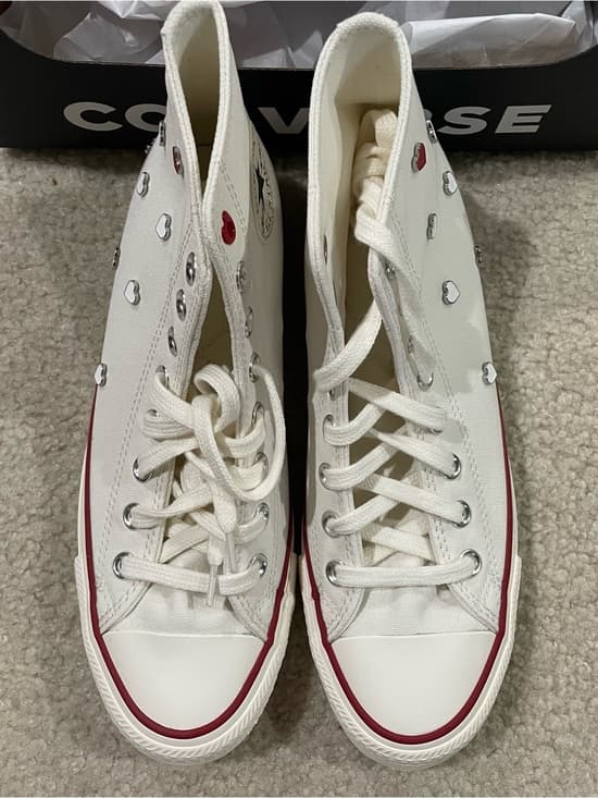 Converse Chuck Taylor Vintage White Heart-Themed Canvas High-Tops Women Size 7.5 - Thumbnail 11