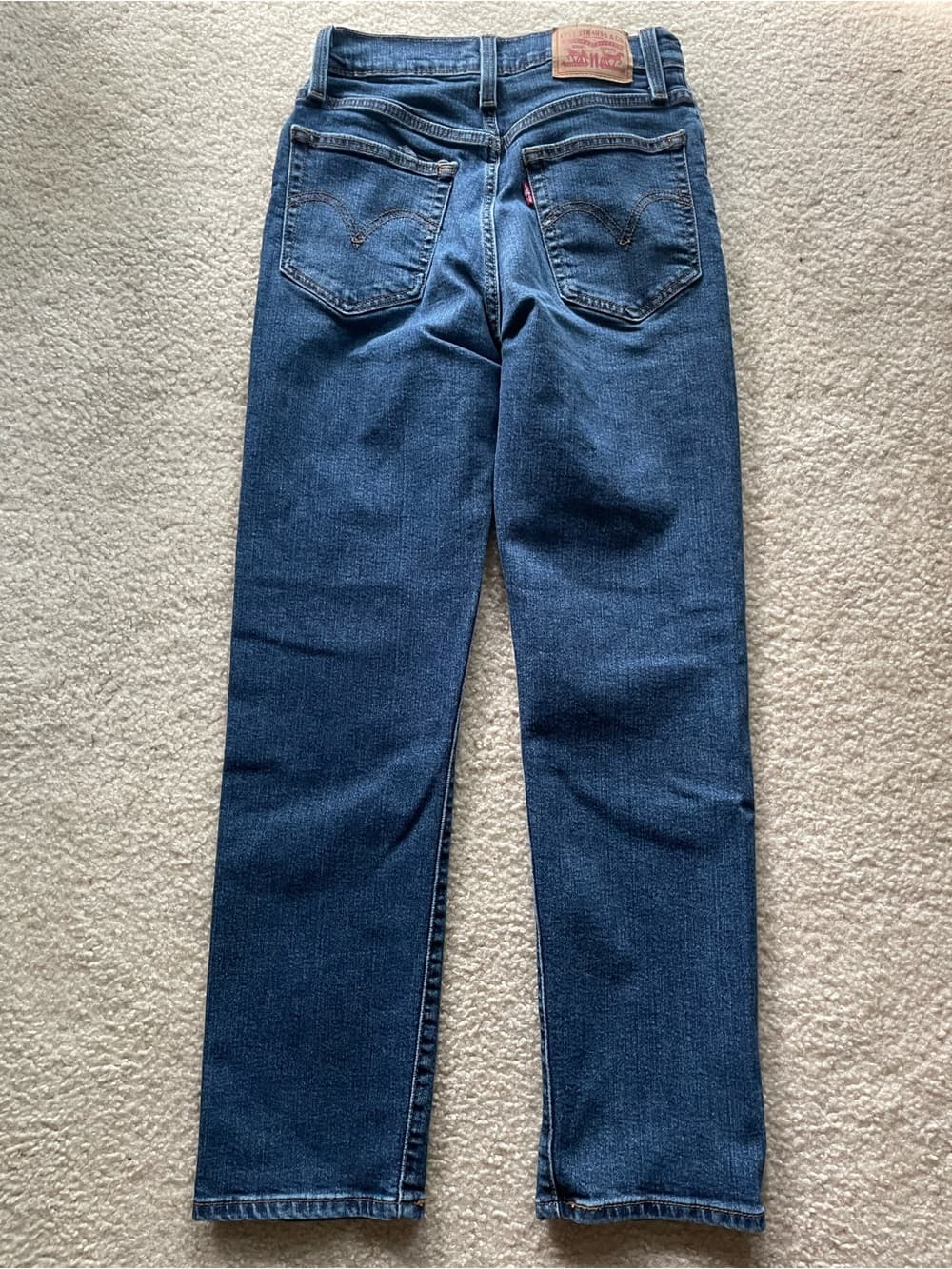 Levi's Wedgie Straight Women's Size 26 Straight Leg Button Fly Blue Jeans - Thumbnail 7