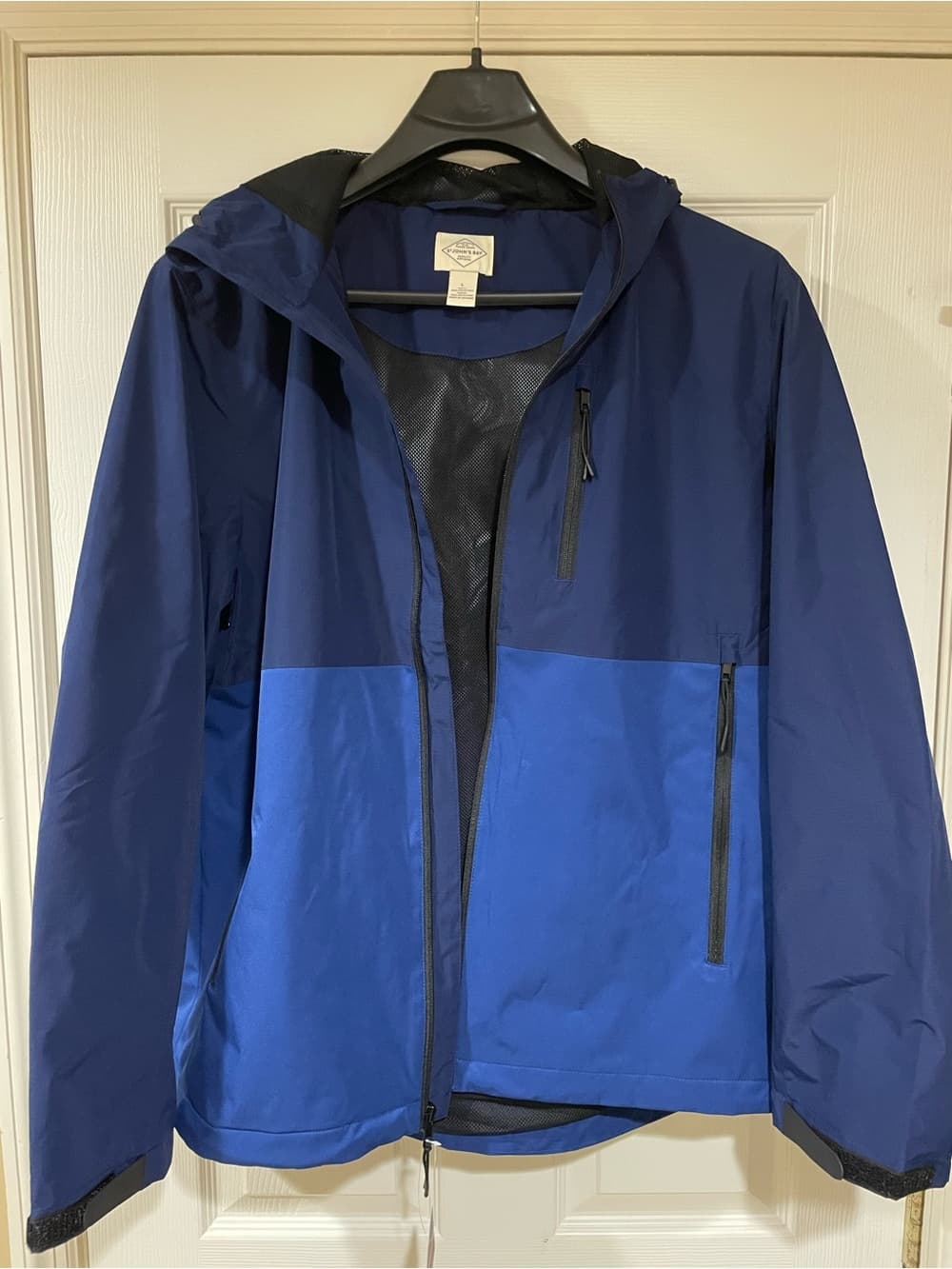 St. John's Bay Men’s Large Two-Tone Blue Hooded Rain Jacket NWT - Thumbnail 7