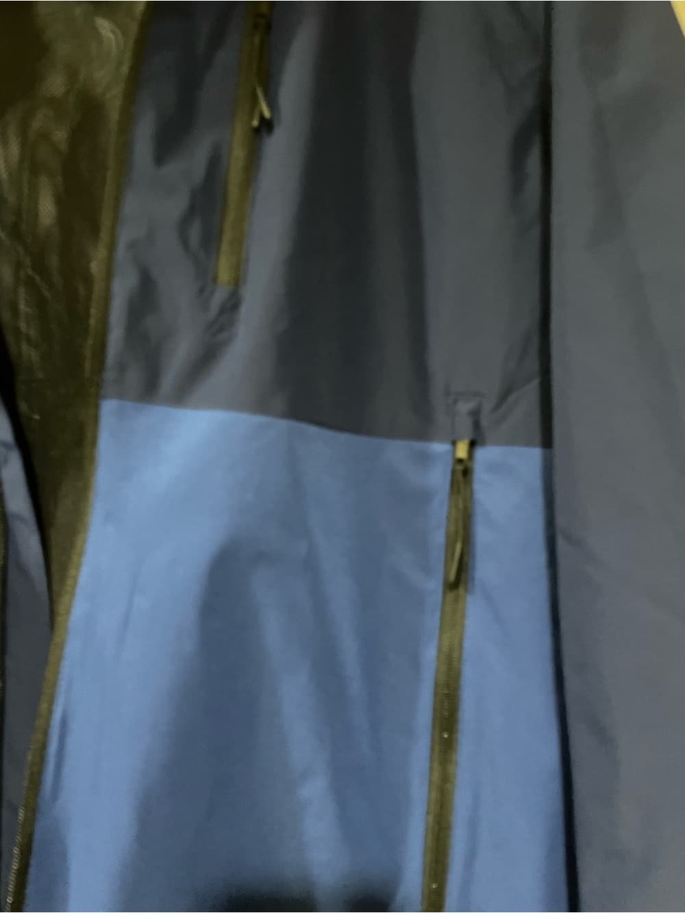 St. John's Bay Men’s Large Two-Tone Blue Hooded Rain Jacket NWT - Thumbnail 5