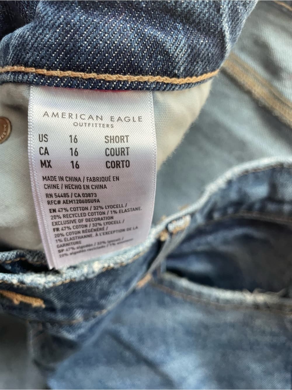 American Eagle Super High-Rise Straight Blue Jeans Women’s 16 Short NWT - Thumbnail 8