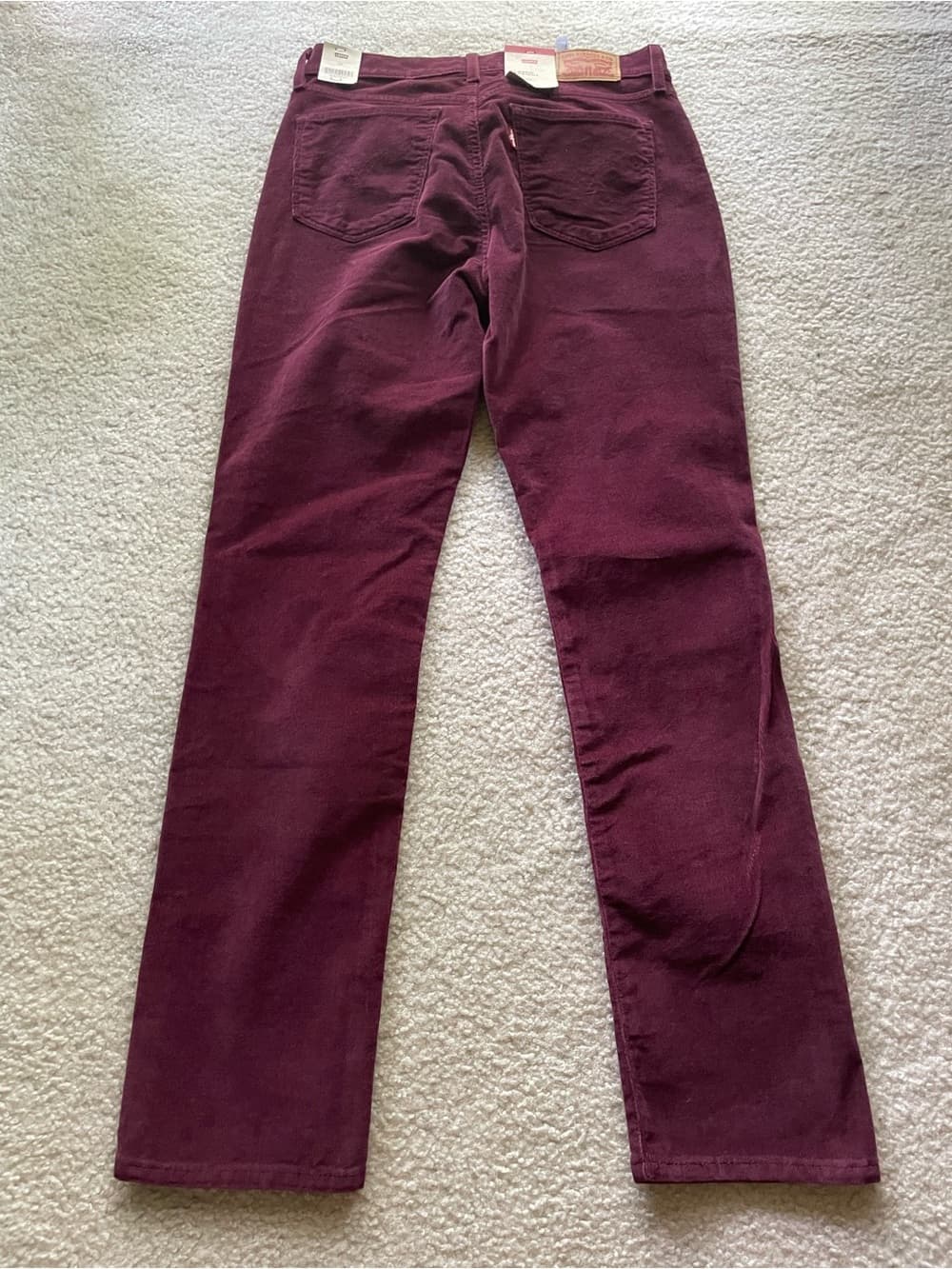 Levi's Straight Leg Burgundy Corduroy Jeans Women’s Size 4 (27x30) NWT - Thumbnail 5