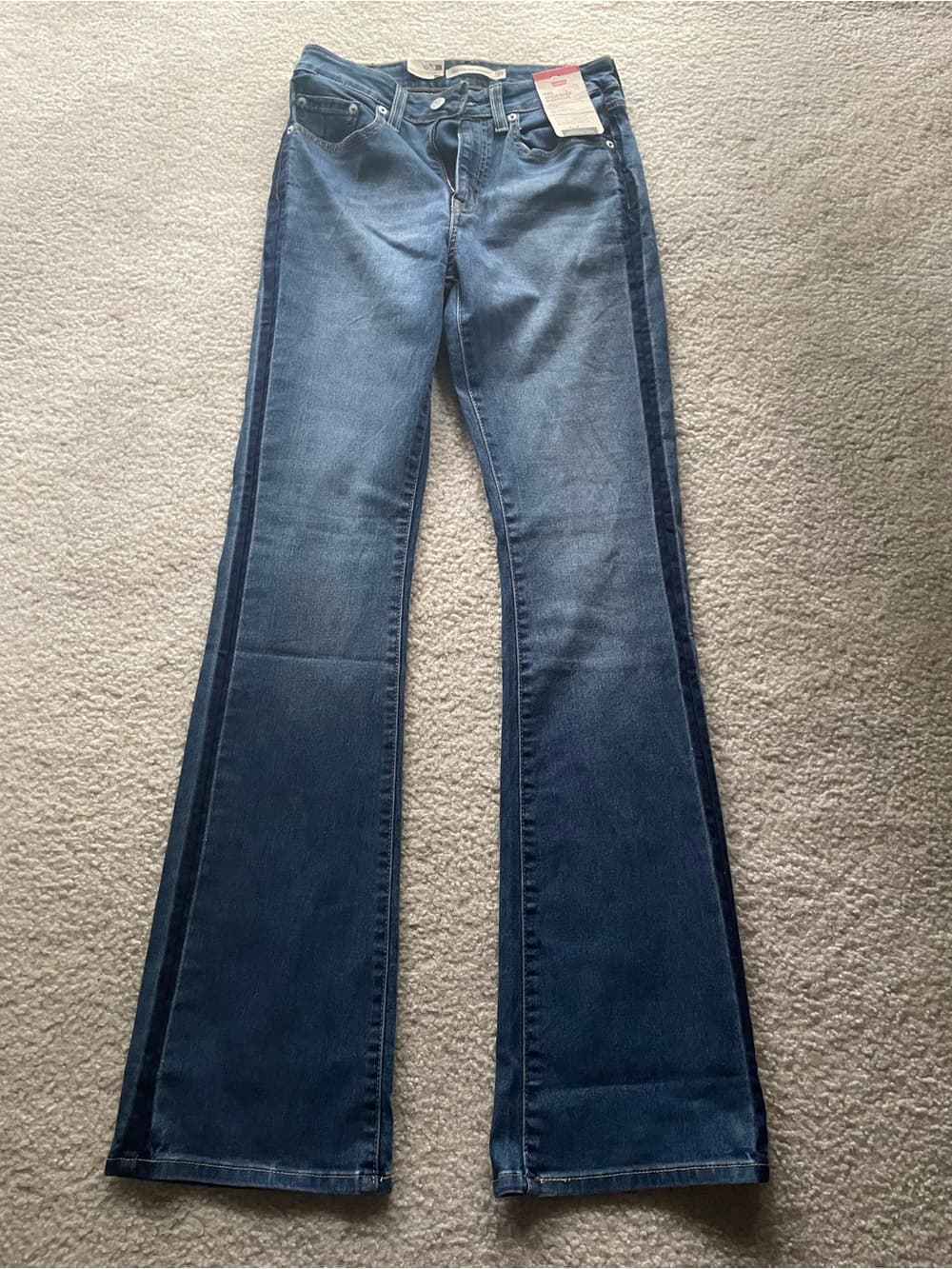 Levi's 724 High-Rise Bootcut Blue Jeans Women’s 27x32 NWT - Thumbnail 2