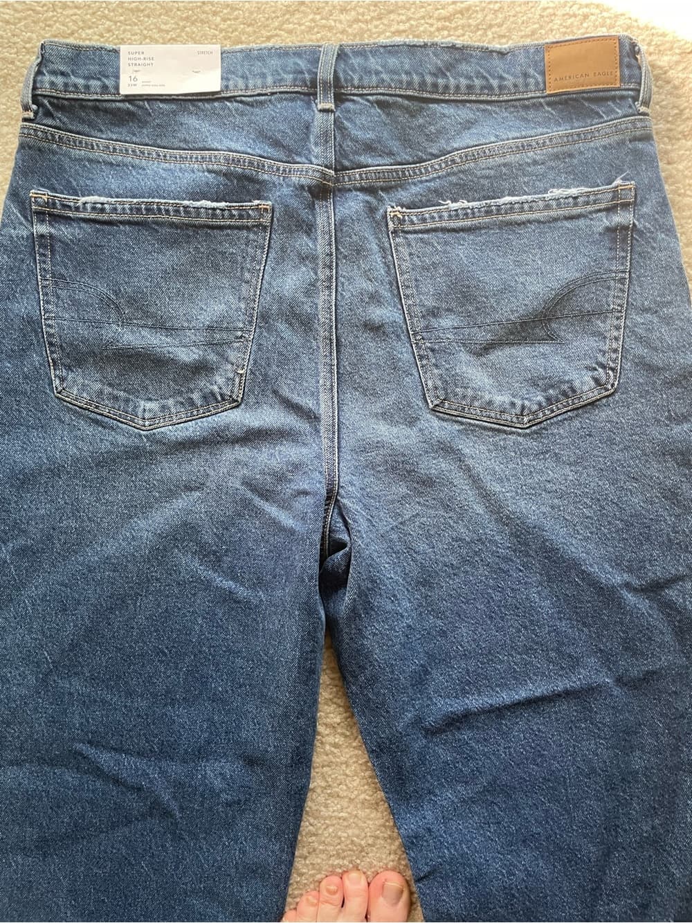 American Eagle Super High-Rise Straight Blue Jeans Women’s 16 Short NWT - Thumbnail 11