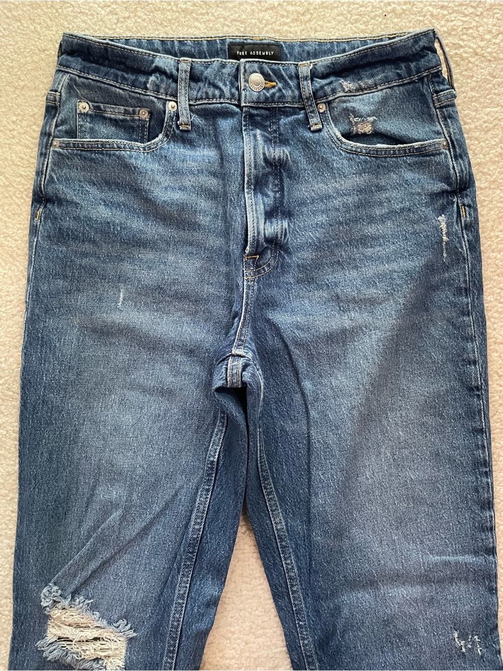 Free Assembly Super High-Rise Straight Distressed Women's Blue Jeans Size 10 - Thumbnail 12