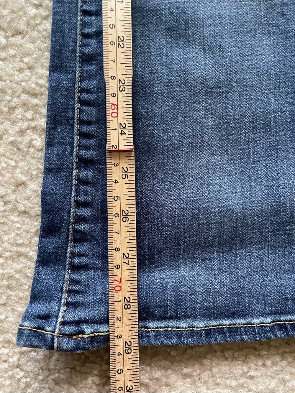 Levi's 725 High Rise Bootcut Women's Jeans in Medium Blue Wash Size 26 - Thumbnail 3