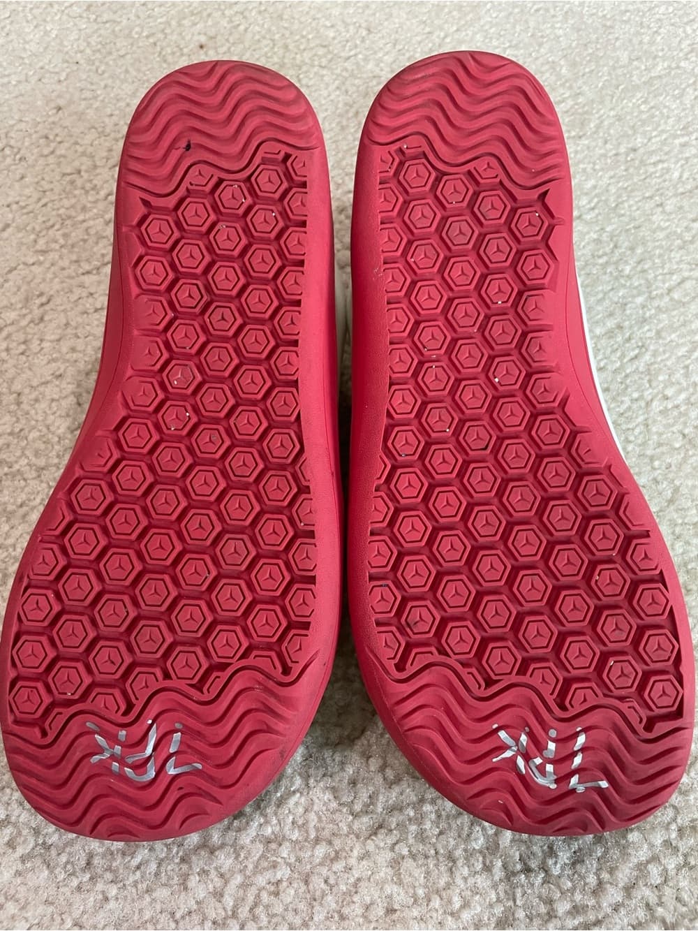 HOBIBEAR Women’s White and Red Casual Lace-Up Sneakers Size 42 - Thumbnail 7