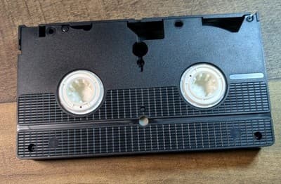 Mother's Boys VHS 1994 Thriller Jamie Lee Curtis Peter Gallagher Vintage Movie - Thumbnail 4