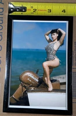 Bettie Page Framed Vintage Pinup Photo Print Leopard Swimsuit - 5x7 - Thumbnail 3