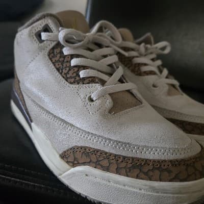 Size 2Y - Jordan 3 Retro Palomino - Thumbnail 3