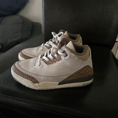 Size 2Y - Jordan 3 Retro Palomino - Thumbnail 10