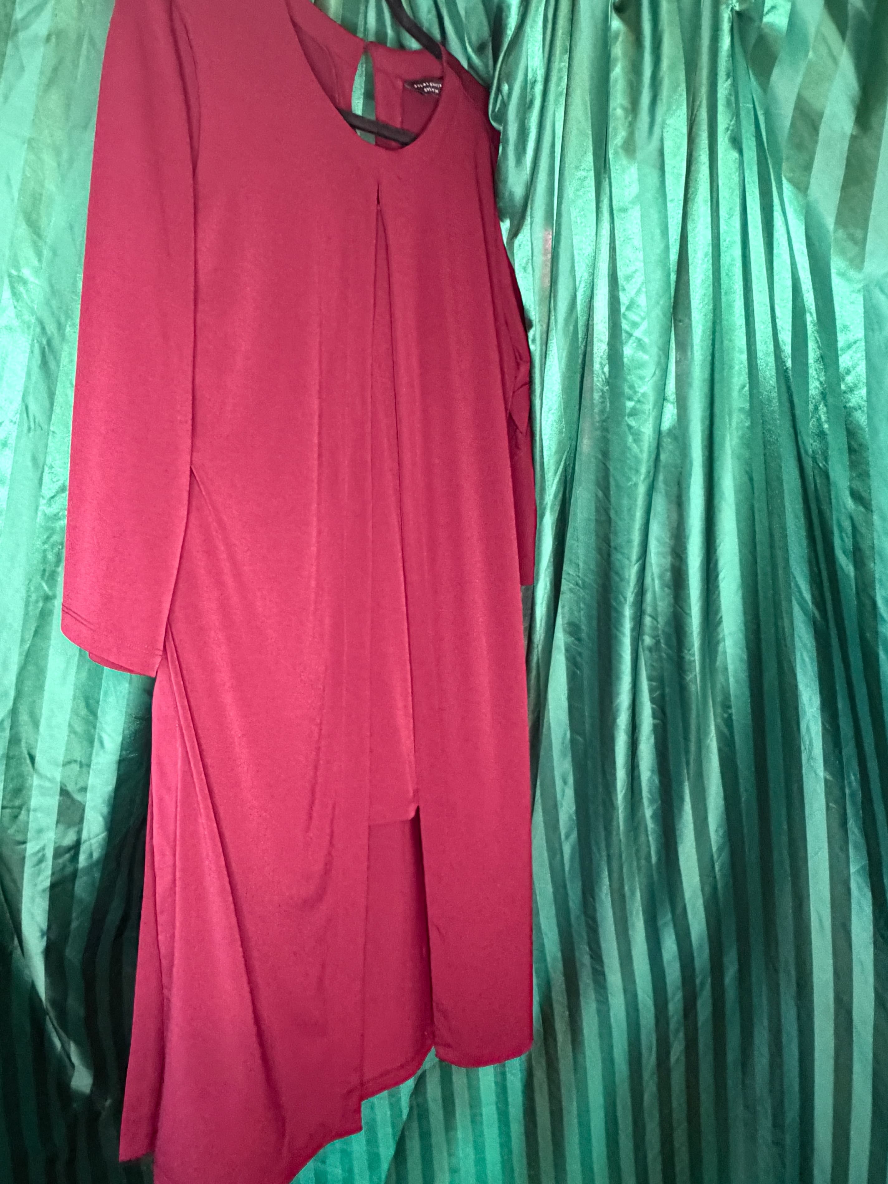 Susan Graver Every Day Liquid Knit Burgundy Top - Versatile & Easy-Care - Thumbnail 4