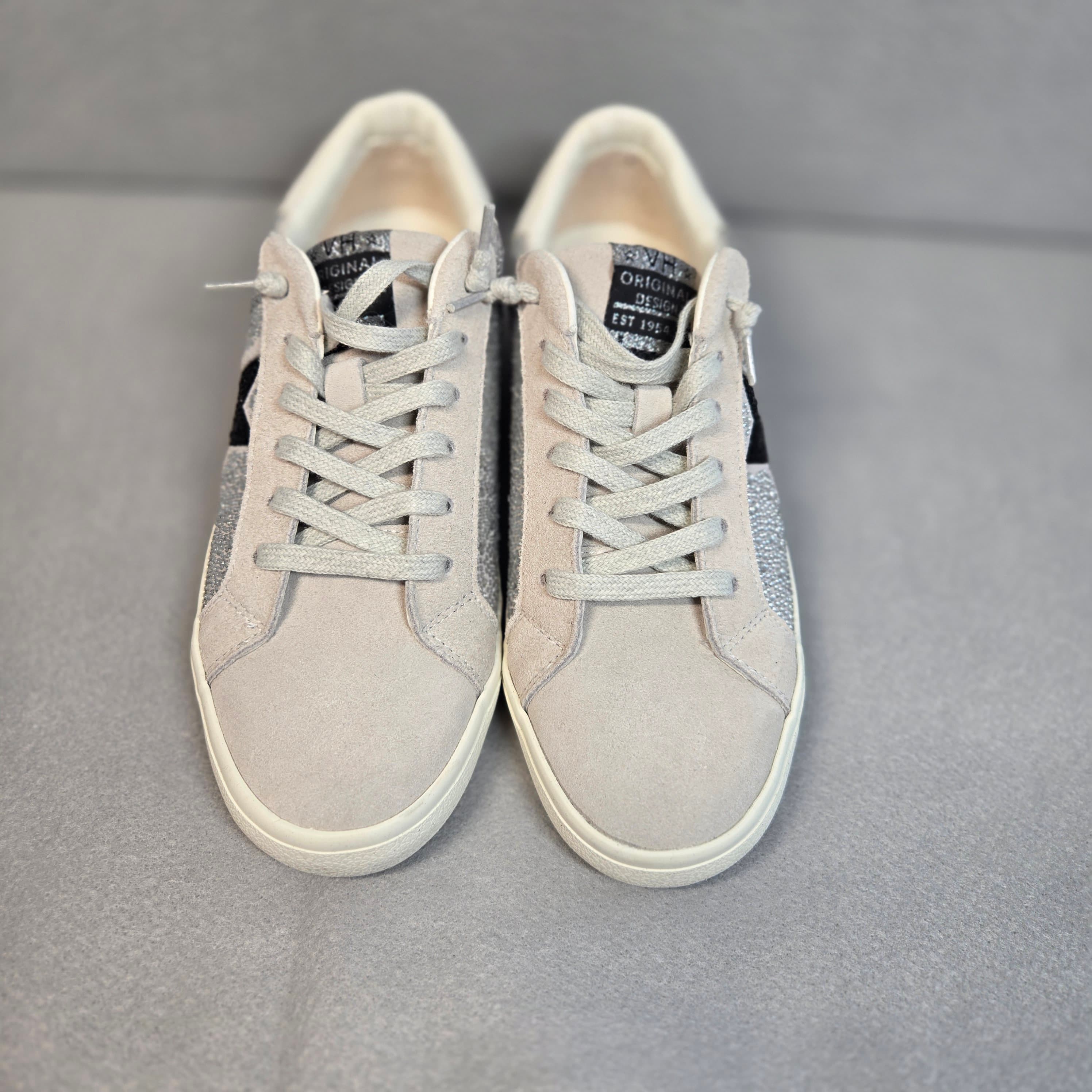 Vintage Property Star Bedazzled Sneakers Size 8 - Thumbnail 2