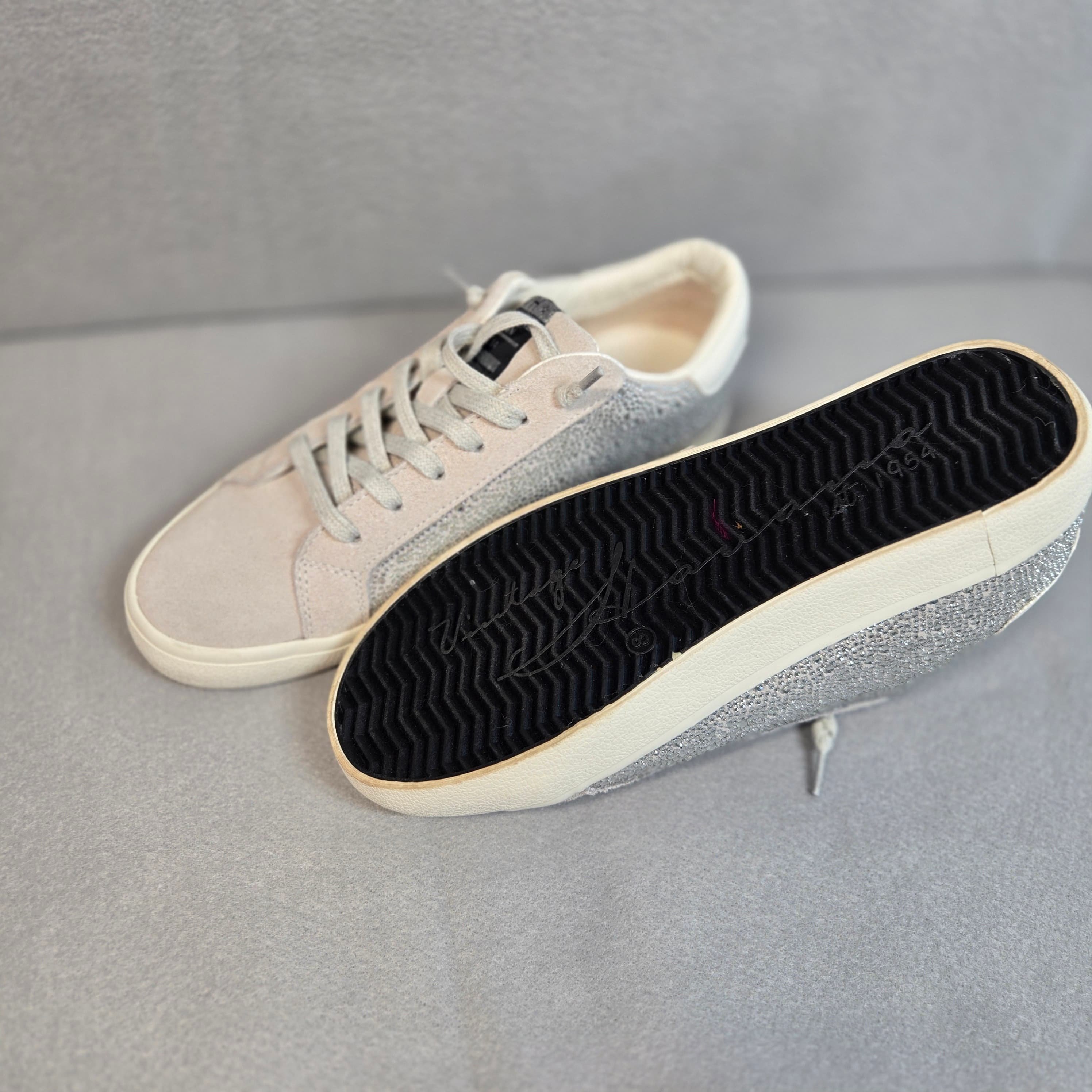 Vintage Property Star Bedazzled Sneakers Size 8 - Thumbnail 3
