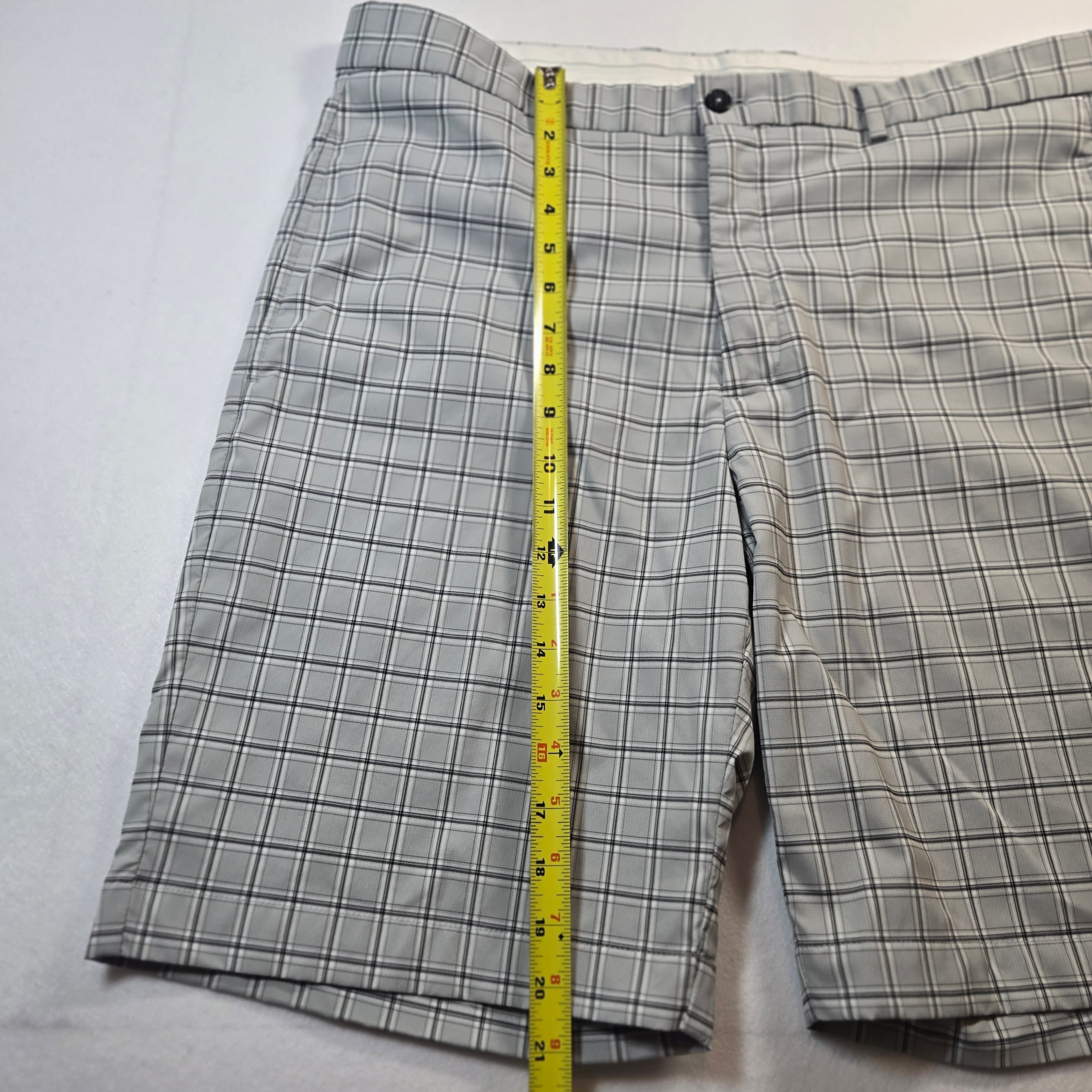 Greg Norman Plaid Golf Shorts Size 36 - Thumbnail 6