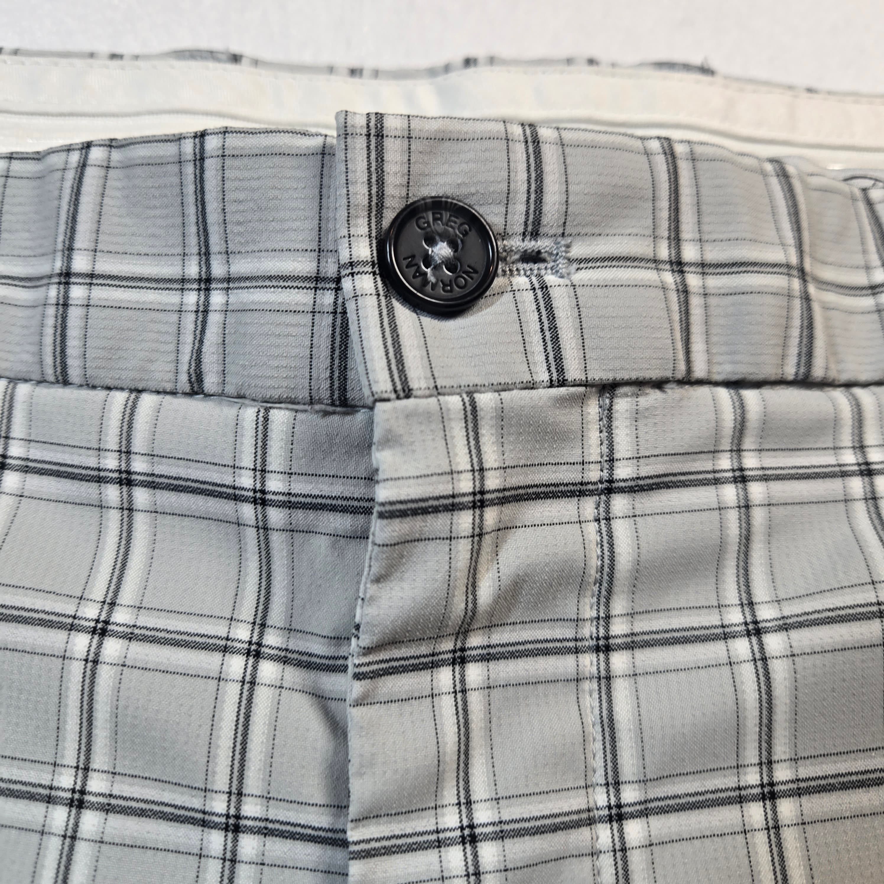 Greg Norman Plaid Golf Shorts Size 36 - Thumbnail 9