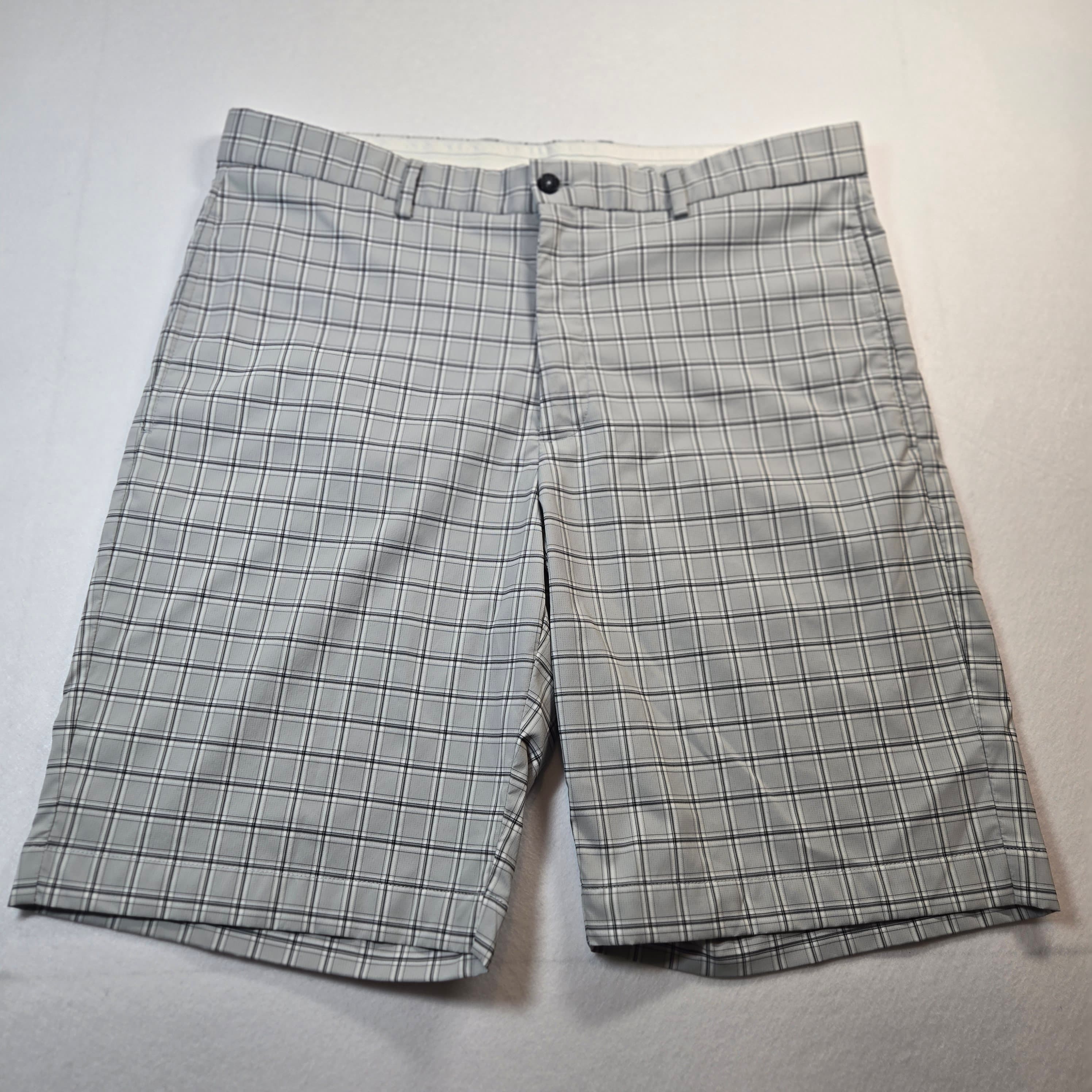 Greg Norman Plaid Golf Shorts Size 36