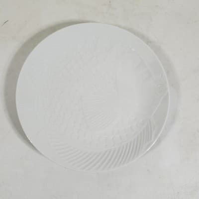 DANSK France Embossed Fish White Dinner Plate 9.25" - Thumbnail 2