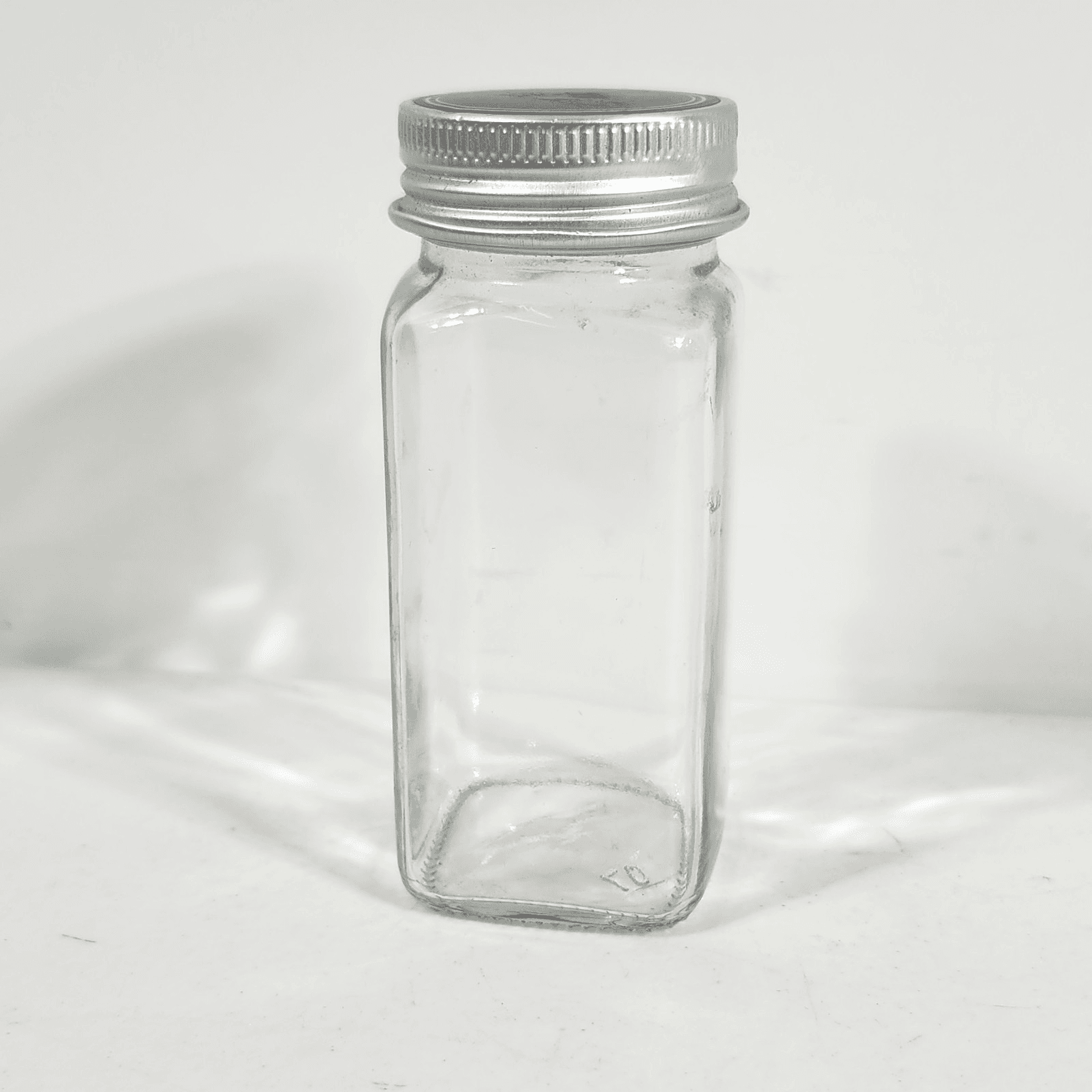 Clear Square Glass Spice Jar Silver Screw Top - 4" x 1.5" x 1.5" Storage - Thumbnail 2