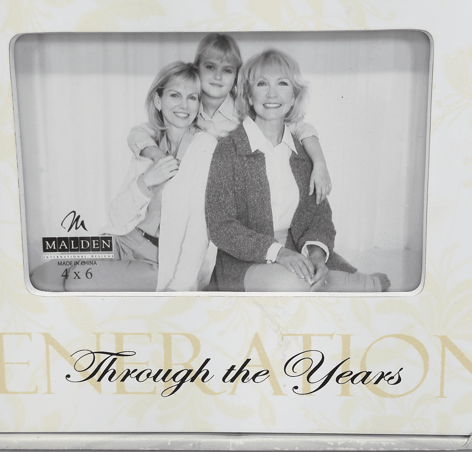 Malden Photo Frame Generations Through The Years Frame Holds 4 x 6 Picture NEW - Thumbnail 3