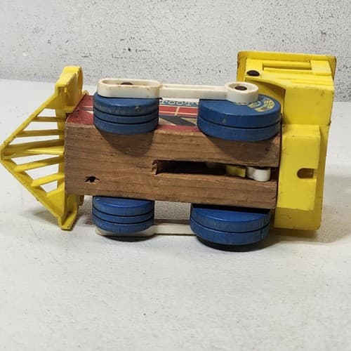Vintage Fisher Price Train Engine Kids Toy Locomotive 1964 Toot-Toot - Thumbnail 13